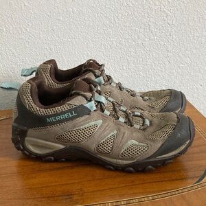 Merrell Hiking Shoes 8.5